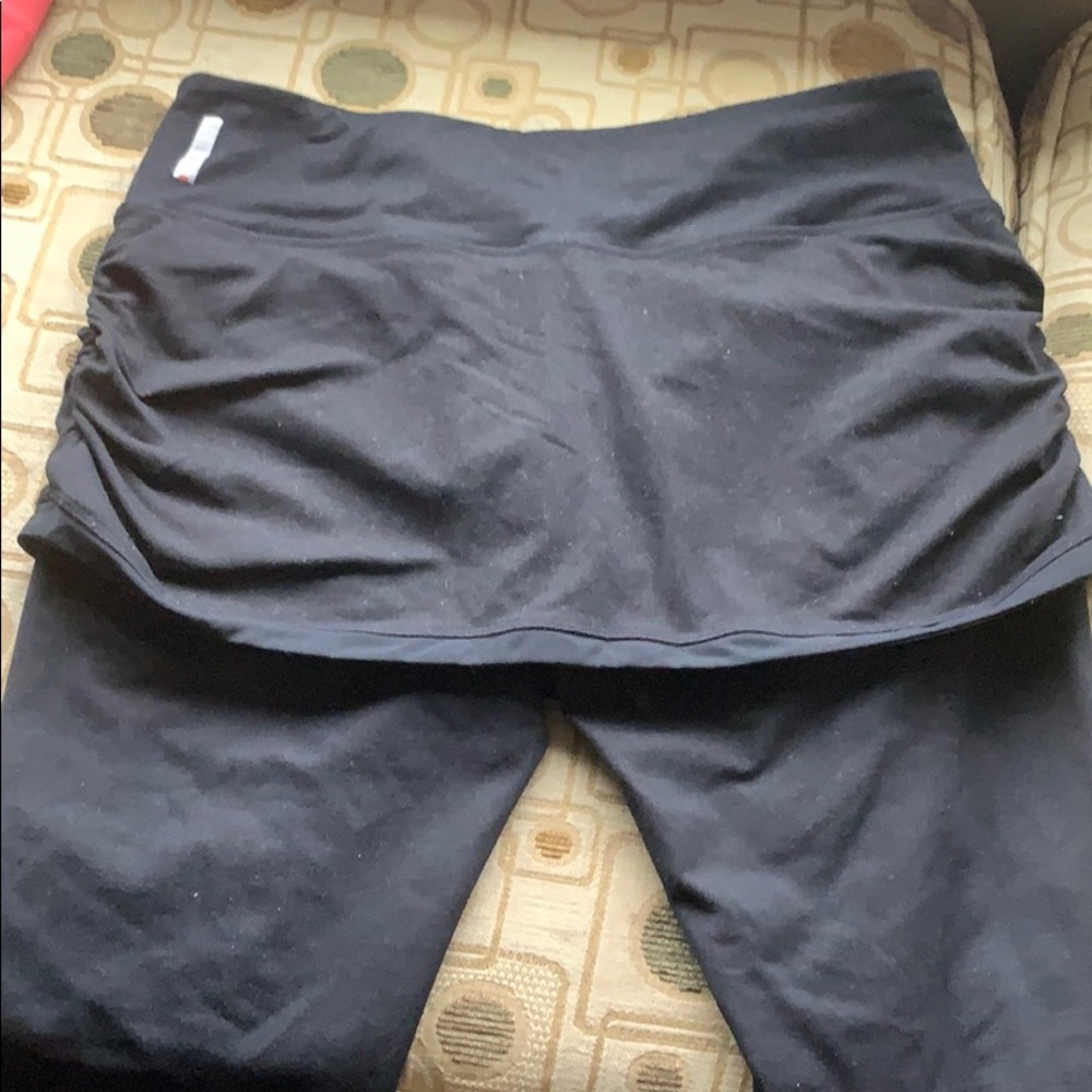 Capri length Zella skirt leggings